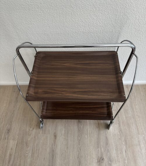 Mid-Century Servierwagen aus Holzfurnier mit Chromgestell