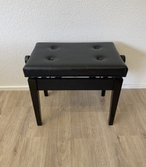 Schwarzer Sitzhocker aus Kunstleder mit Holzgestell