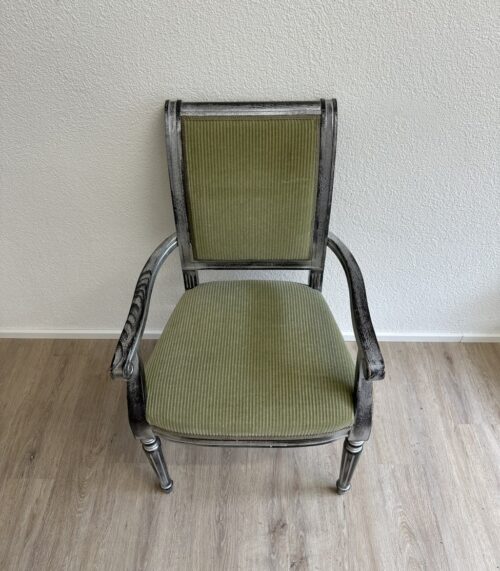 Sessel mit Metall-Holzgestell und Ripp-Polsterung