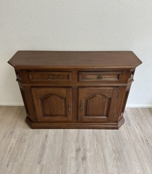 Konsolentisch aus Holz mit Schubladen und Tueren