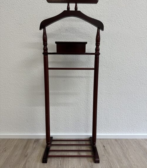 Kleiderständer aus Holz mit Klappfach und Ablage