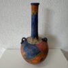 Bunte keramische Amphoren-Vase mit Henkeln