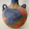 Bunte keramische Amphoren-Vase mit Henkeln