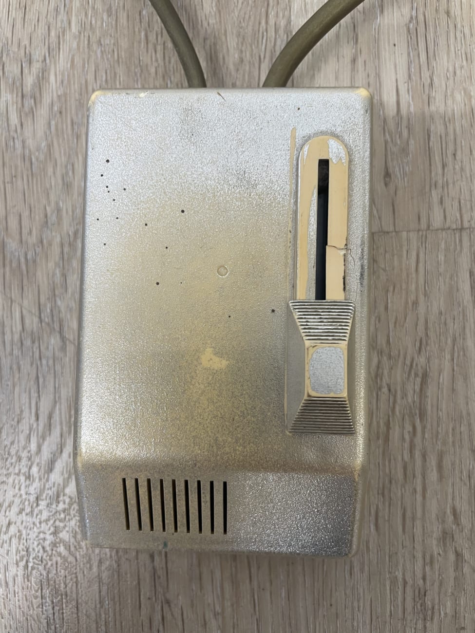 Vintage 1970er Stehlampe ELCOM in Gold mit verstellbarem Spot