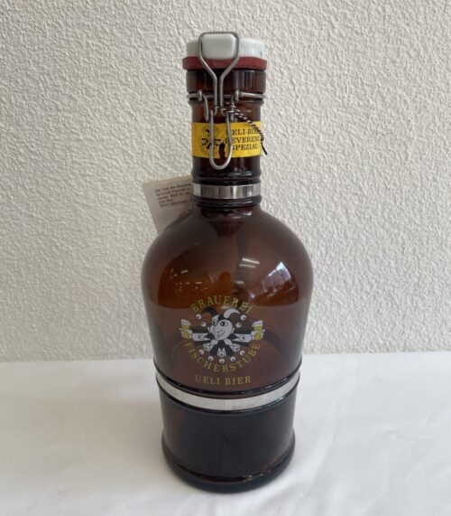Ueli Bier Krug aus braunem Glas mit Henkel und Klappverschluss Brauerei Fischerstube