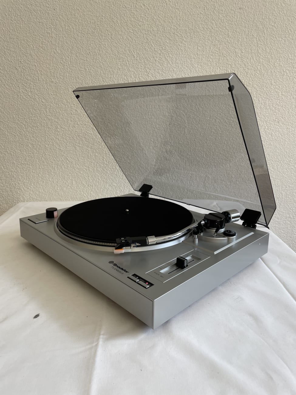 Roadstar DJ Plattenspieler TTL-8743UDJ/S mit USB und Pitch-Regler