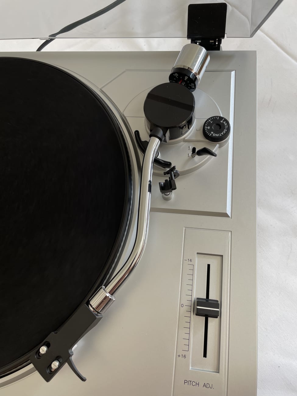 Roadstar DJ Plattenspieler TTL-8743UDJ/S mit USB und Pitch-Regler