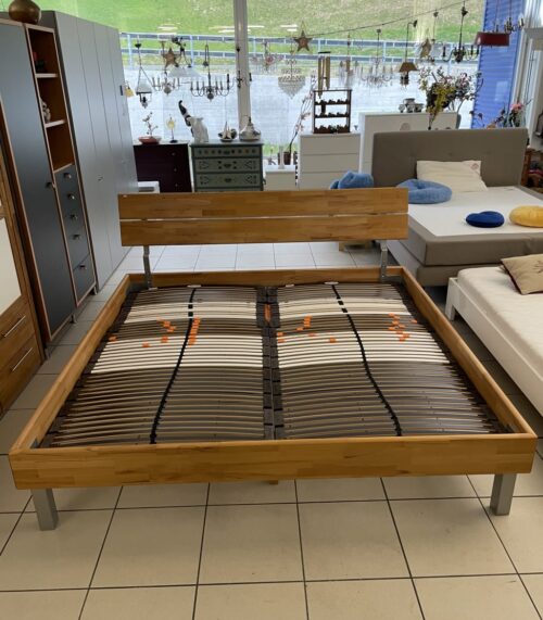 Vitalis Bettgestell mit integriertem Lattenrost