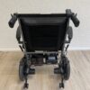 Moderner faltbarer Elektrorollstuhl mit Joysticksteuerung