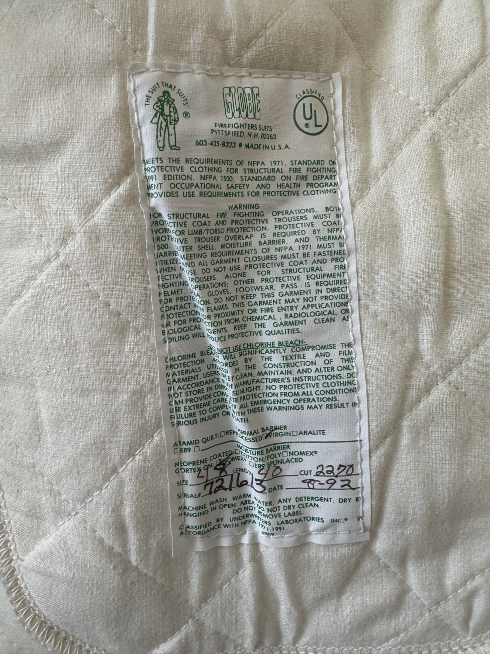 Feuerwehrjacke mit Reflexstreifen und hoher Kragen