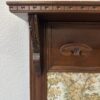 Vintage Wandgarderobe mit gewebtem Wandbehang im Landhausstil