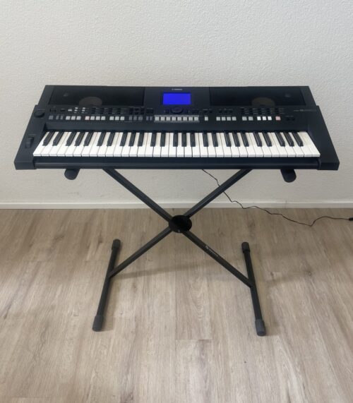 Yamaha Keyboard PSR-S650 mit 61 Tasten und X-Ständer