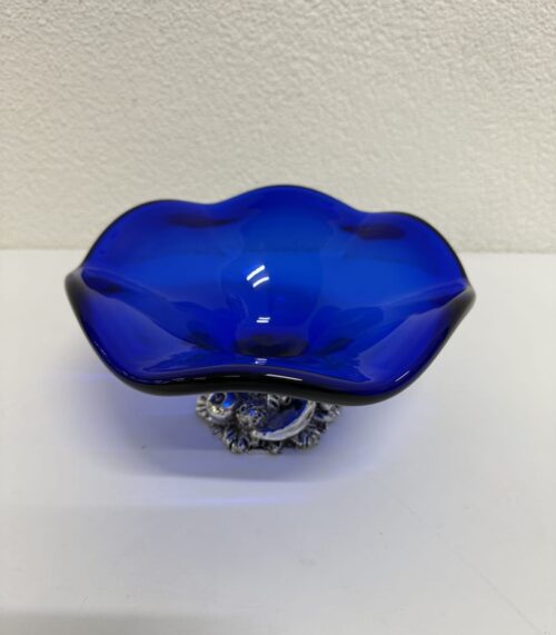Vintage Glasschale in Blau mit dekorativem Metallfuss