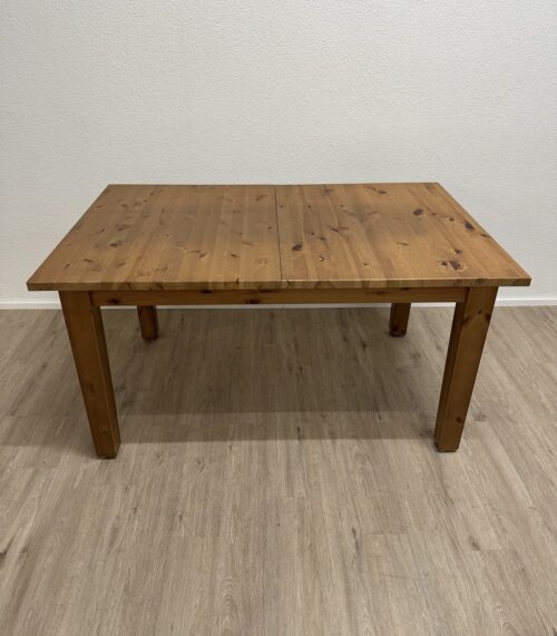 Esstisch aus Holz mit Ausziehfunktion rustikal