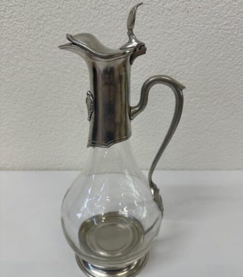 Vintage Glas Karaffe mit Zinnbeschlag und Traubenmotiv