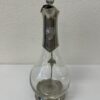 Vintage Glas Karaffe mit Zinnbeschlag und Traubenmotiv