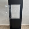 Moderne Säulen-Vitrine auf Rollen mit Schloss aus Acrylglas