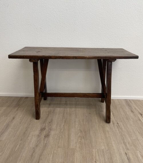 Vintage Holztisch rustikal mit schmaler rechteckiger Platte