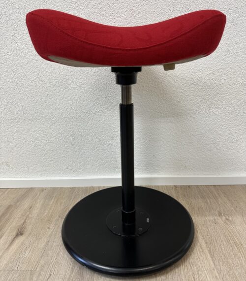 Vintage Stokke Drehhocker mit rotem ergonomischem Sitz