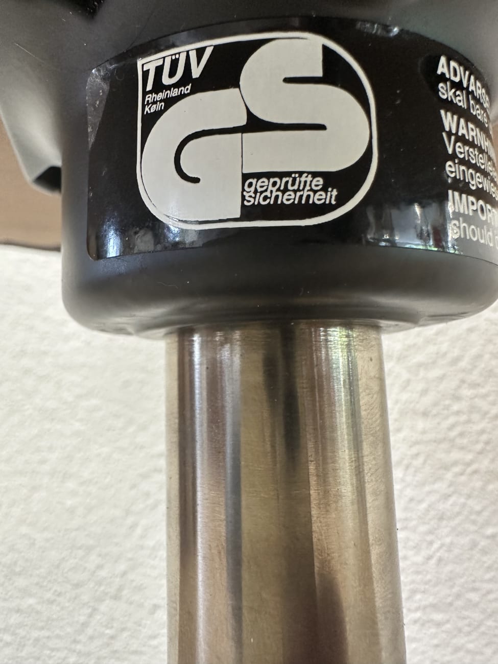 Vintage Stokke Drehhocker mit rotem ergonomischem Sitz