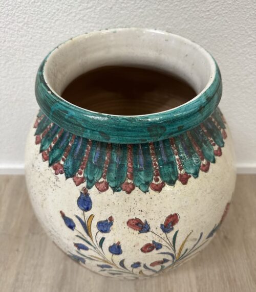 Keramikvase bauchig mit handgemalten Blumenmotiven