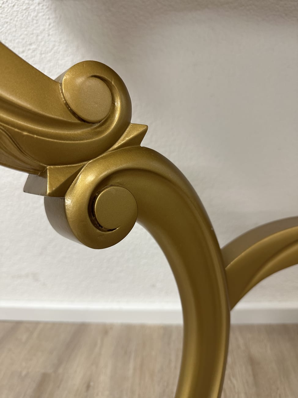 Vintage Wandkonsole mit goldfarbigem Gestell und Marmorplatte