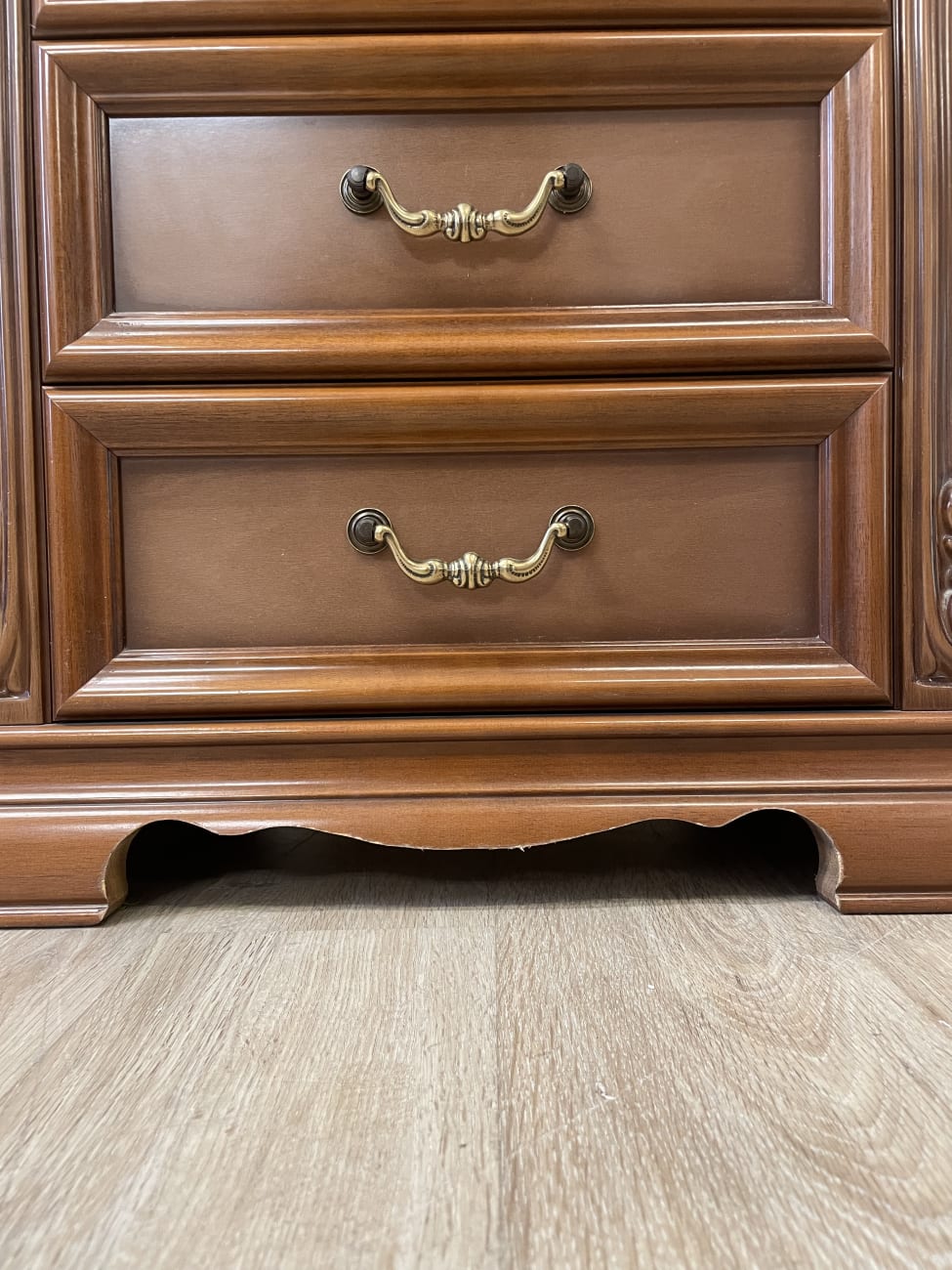 Vintage Nachttisch mit marmorierter Ablage und Spiegel