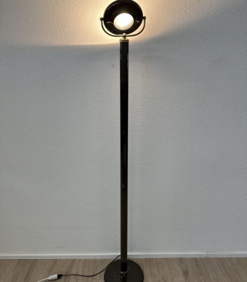 Vintage Stehlampe schwarz mit schwenkbarem Schirm