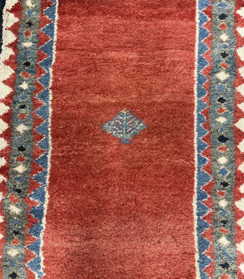 Vintage Orientteppich mit Tiermotiven in Rot