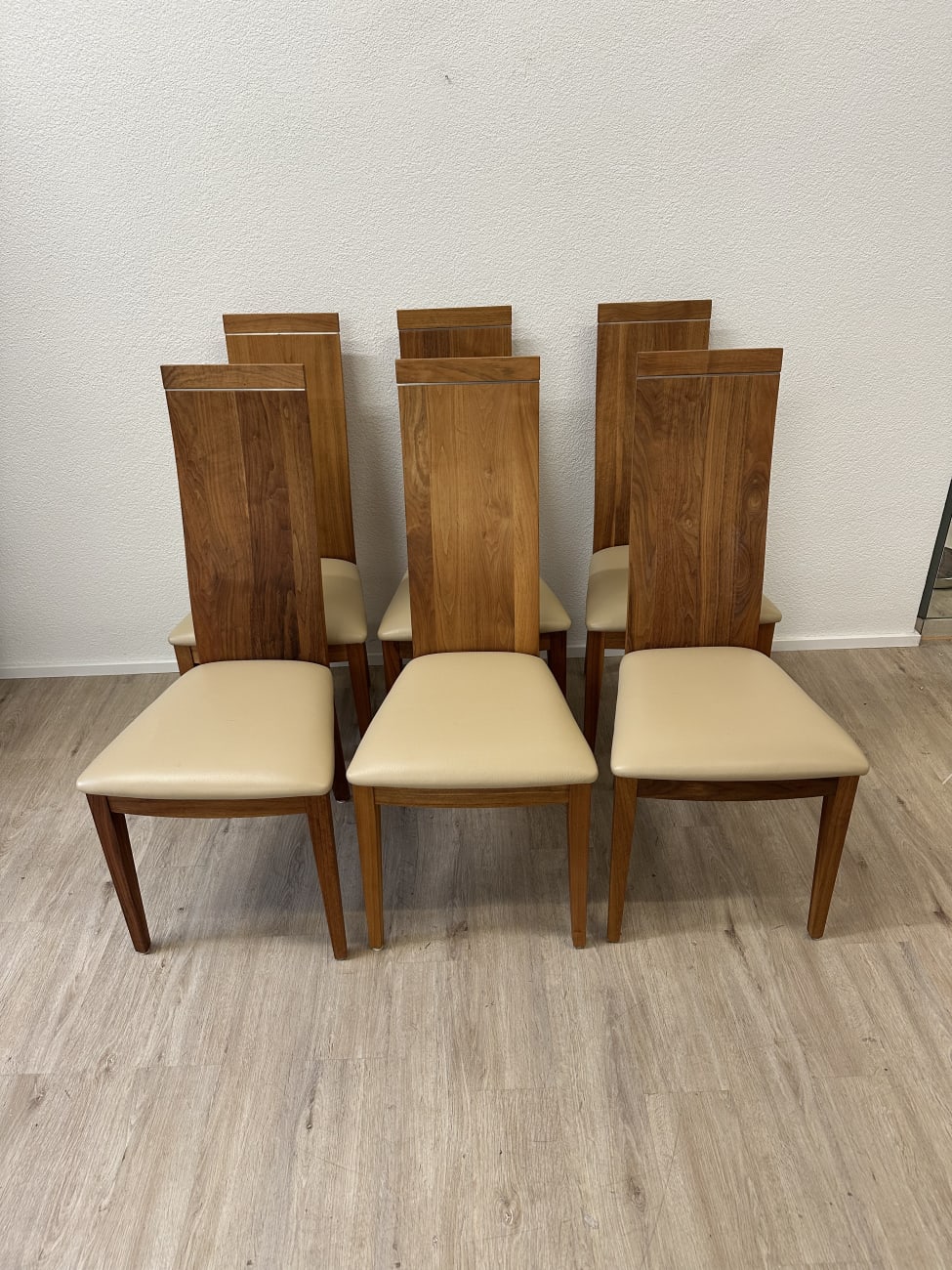 Venjakob Design Nussbaumholz Stühle 6er-Set mit Lederbezug