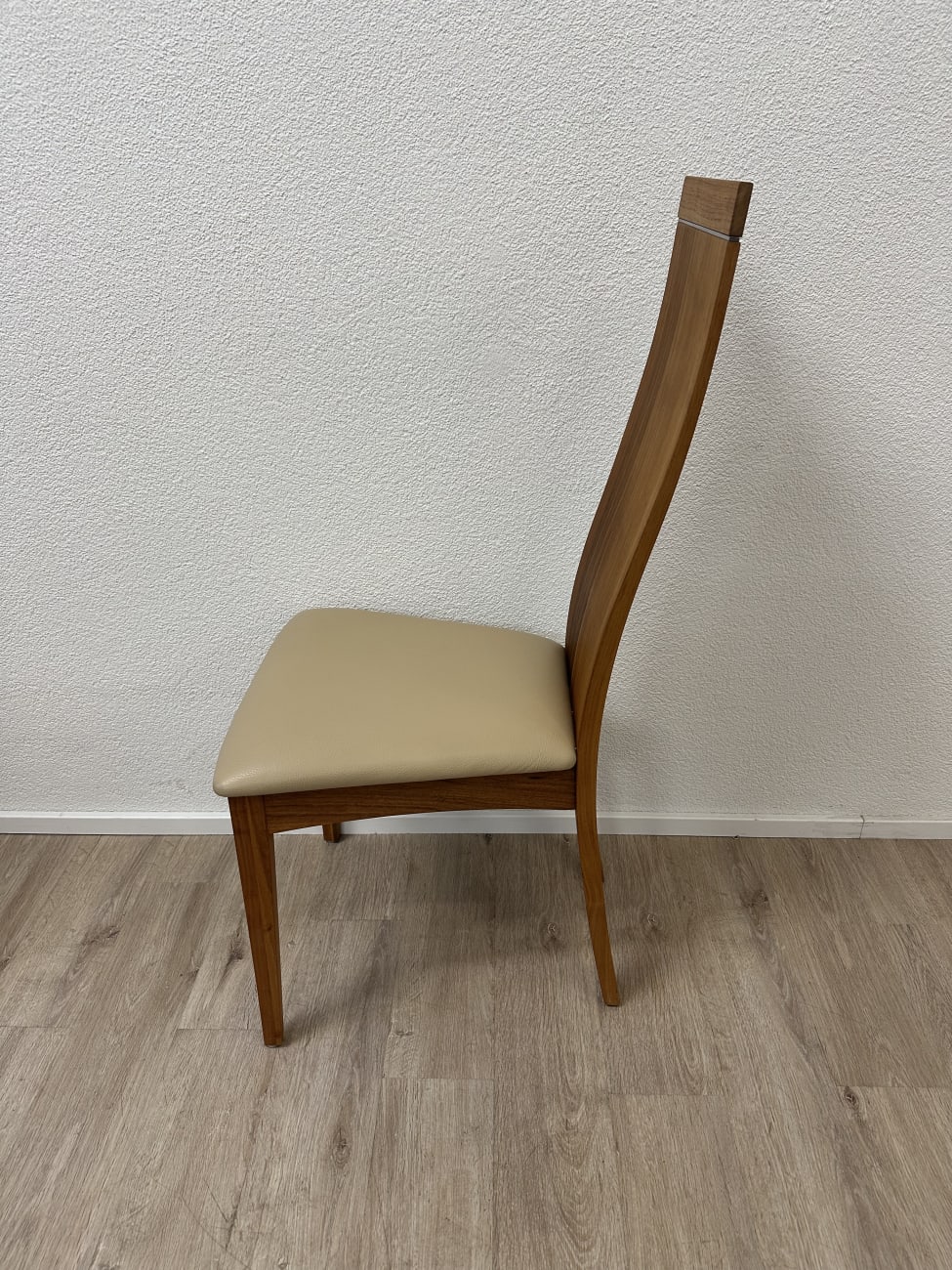 Venjakob Design Nussbaumholz Stühle 6er-Set mit Lederbezug – Bild 4