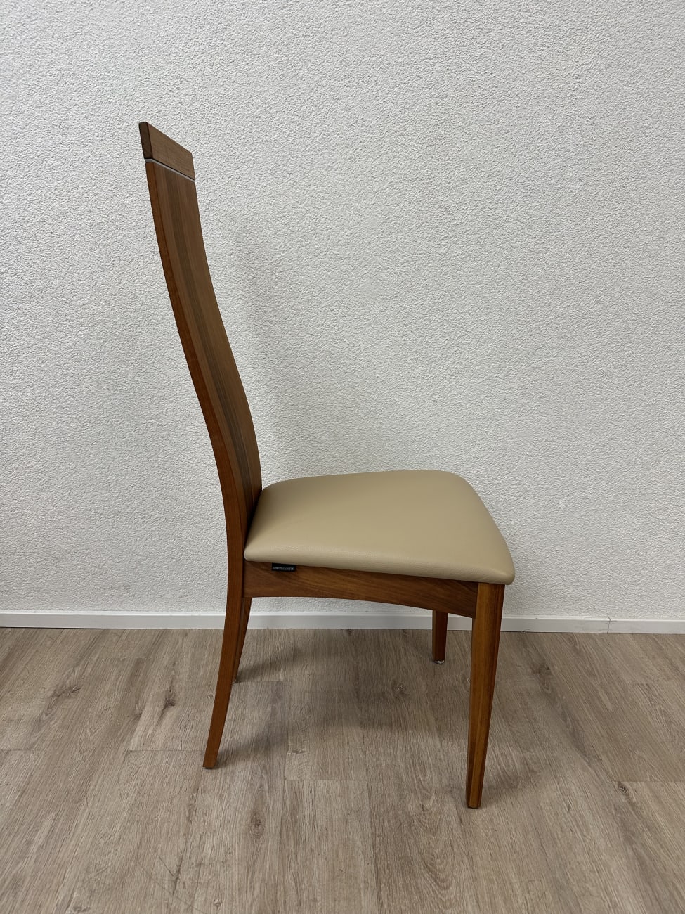 Venjakob Design Nussbaumholz Stühle 6er-Set mit Lederbezug – Bild 5