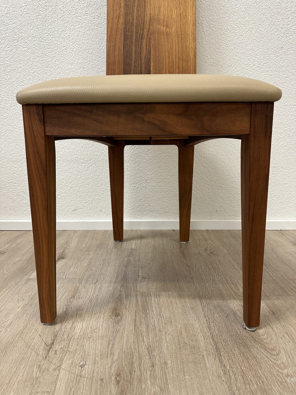 Venjakob Design Nussbaumholz Stühle 6er-Set mit Lederbezug – Bild 8