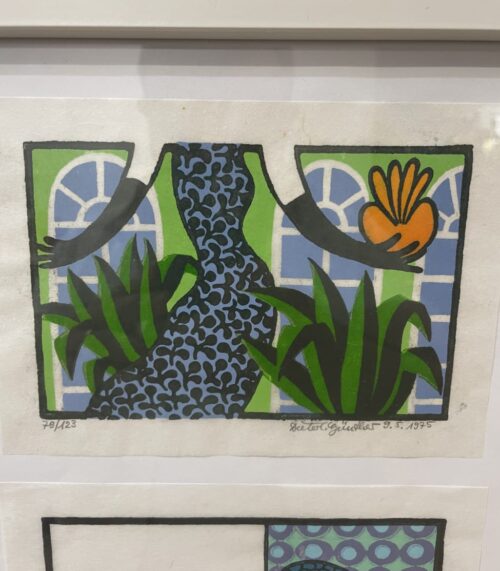 Vintage Farbzeichnungen im Rahmen mit Figur und Pflanzen