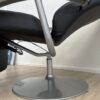 Relaxsessel schwarz mit Drehfuss und Fussstütze