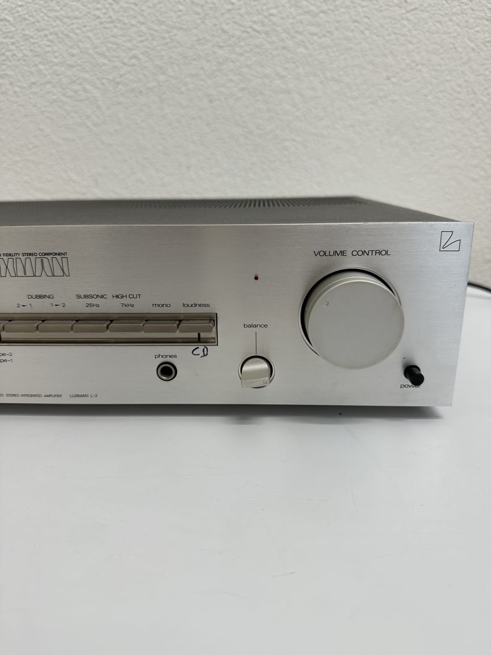 Vintage Luxman L-2 Stereo-Verstaerker silber schwarz