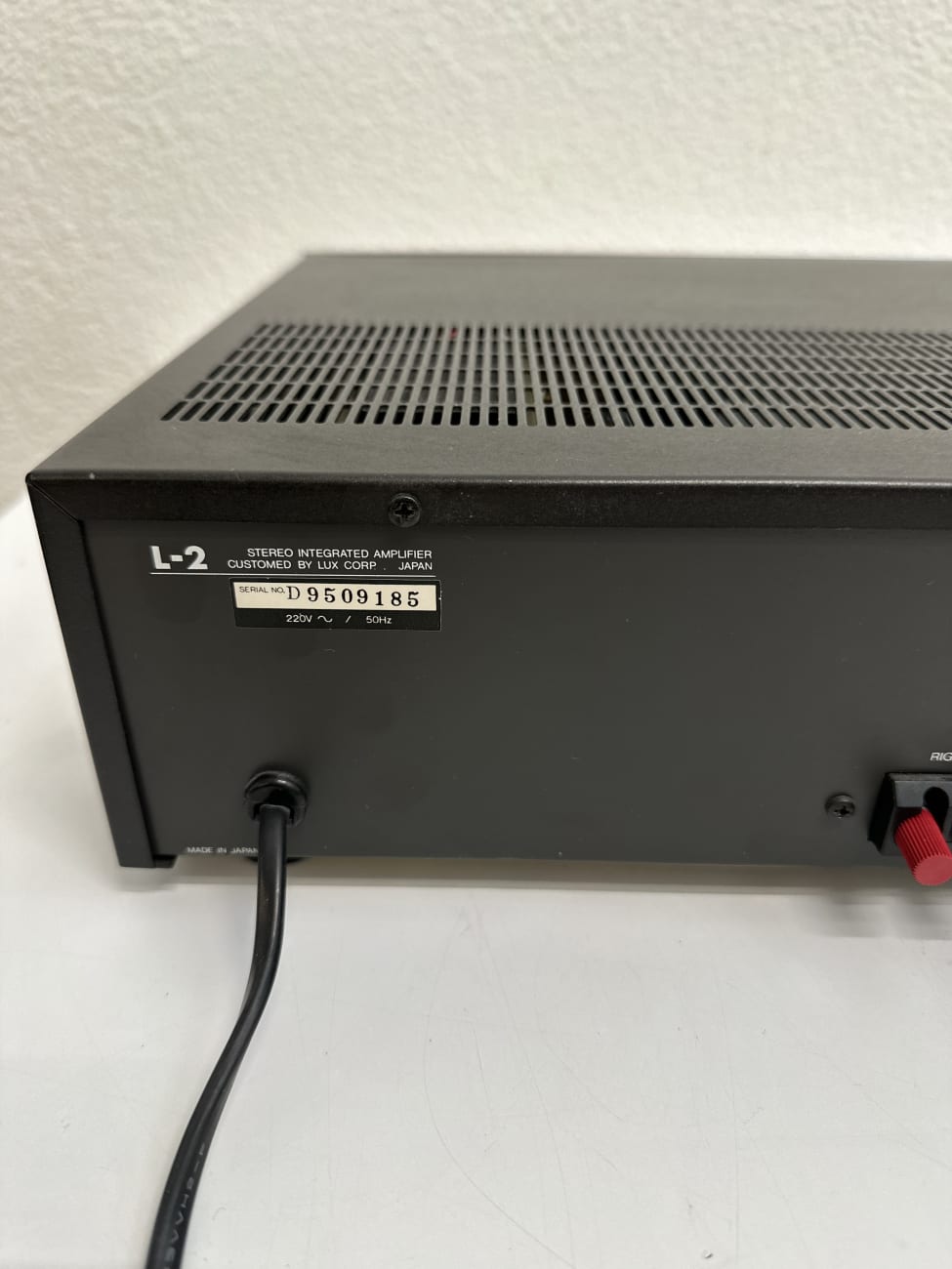 Vintage Luxman L-2 Stereo-Verstaerker silber schwarz