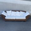 Modernes Dreisitzer Sofa mit geflochtenem Gestell