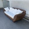 Modernes Dreisitzer Sofa mit geflochtenem Gestell