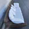 Modernes Dreisitzer Sofa mit geflochtenem Gestell