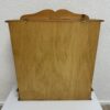 Vintage Wandregal Vitrine aus hellem Holz mit Glastüren