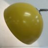 Vintage Tischlampe mit gelbem Metallschirm modern