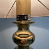 Vintage Tischlampe mit goldenem Fuss und Textilschirm