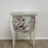 Vintage Nachttisch mit Blumenmotiv und zwei Schubladen