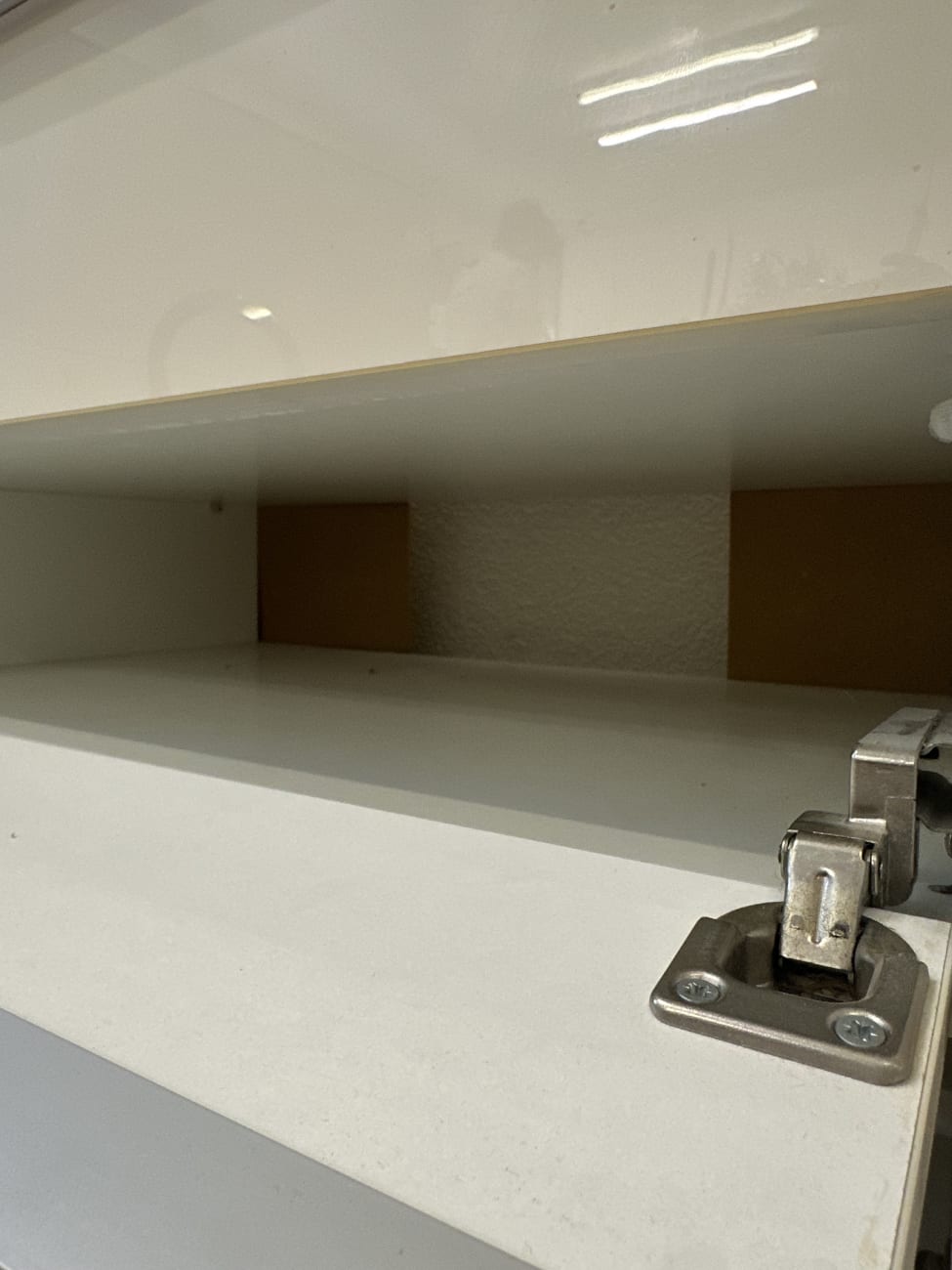 TV-Lowboard weiss mit Türen und Schublade modern