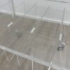 Transparenter Rollwagen mit Ablagefächern aus Acrylglas
