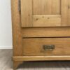 Vintage Kleiderschrank aus hellem Holz mit Schublade