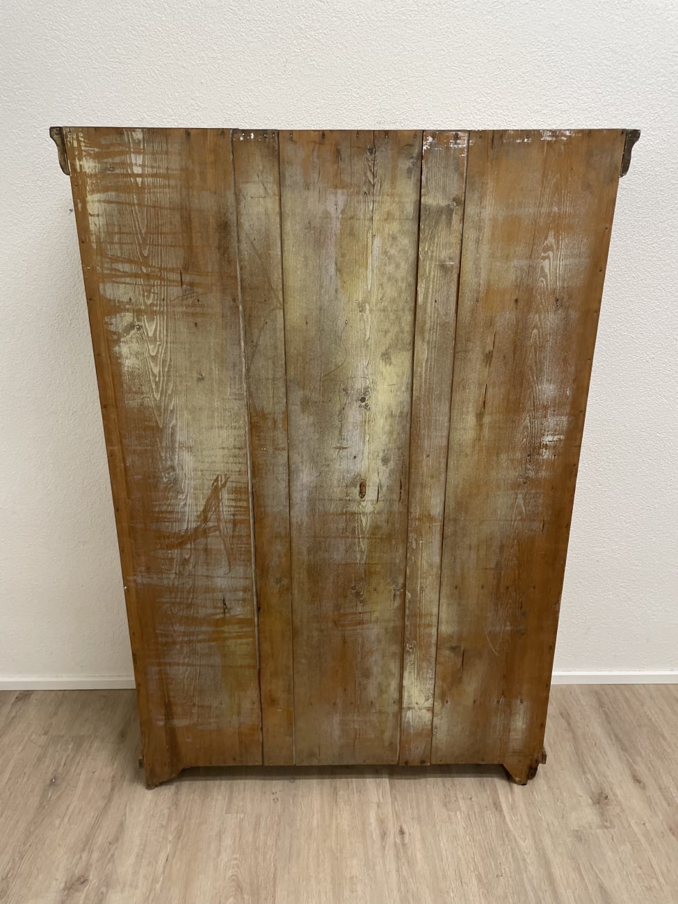 Vintage Kleiderschrank aus hellem Holz mit Schublade