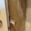 Vintage Kleiderschrank aus hellem Holz mit Schublade