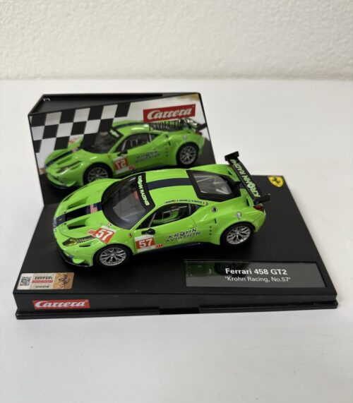 Modellauto Ferrari 458 GT2 in Vitrine von Carrera